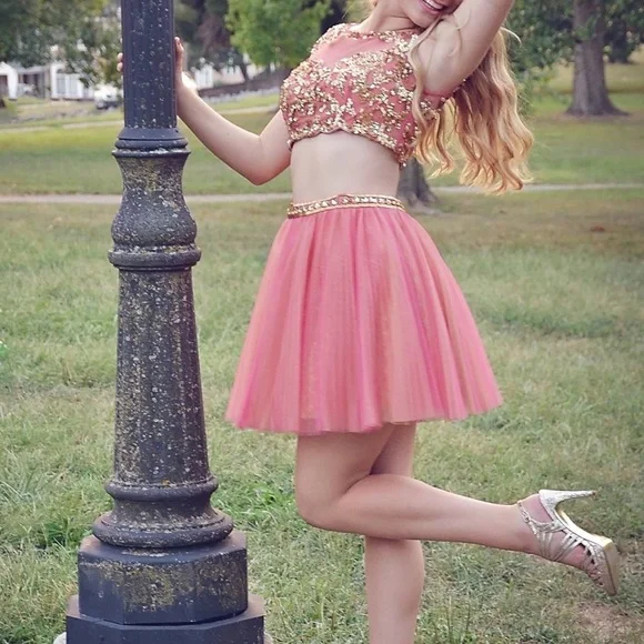 jjshouse homecoming dresses A Line V Neck Short 2 Pieces Beaded Prom, Two Pieces White Beaded Form —  Bridelily main image 0